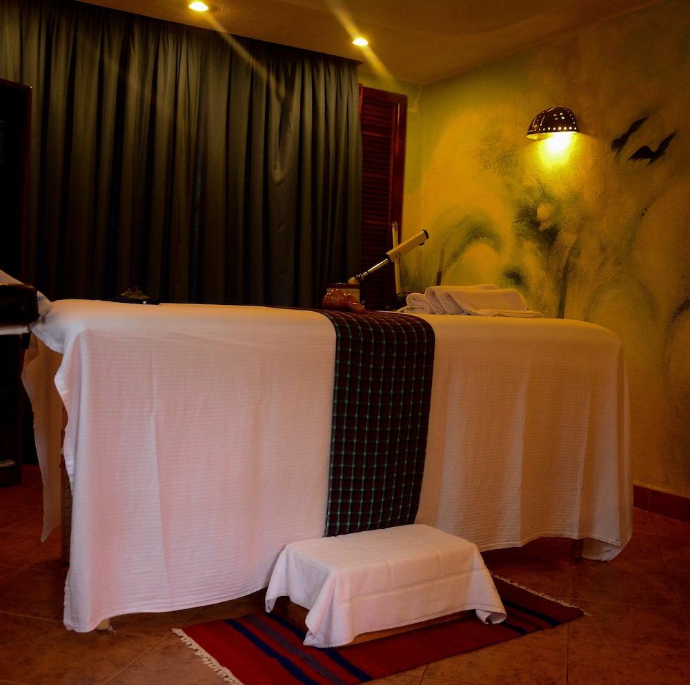 Amboseli Serena Safari Lodge Ngoại thất bức ảnh