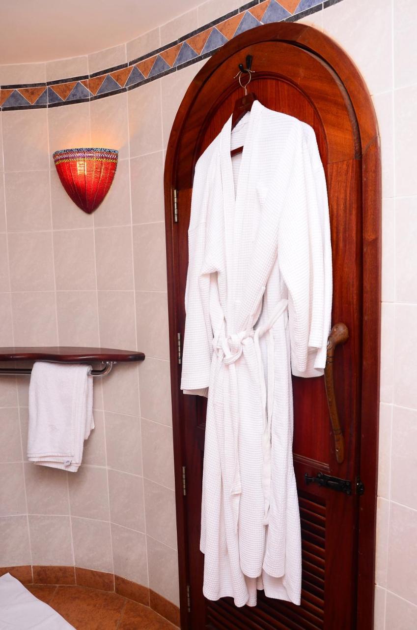 Amboseli Serena Safari Lodge Ngoại thất bức ảnh