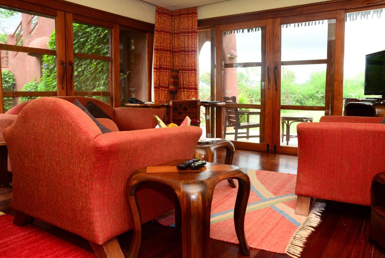 Amboseli Serena Safari Lodge Ngoại thất bức ảnh