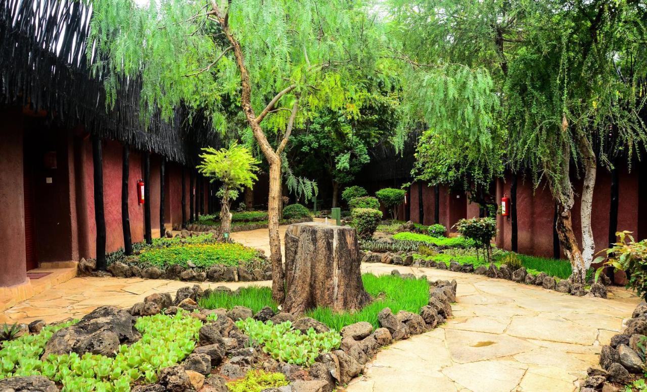 Amboseli Serena Safari Lodge Ngoại thất bức ảnh