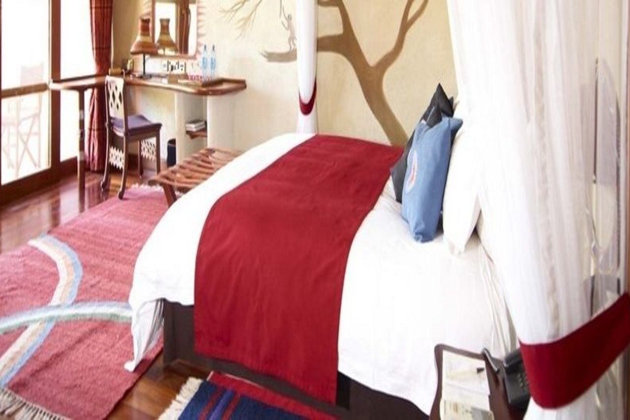 Amboseli Serena Safari Lodge Ngoại thất bức ảnh